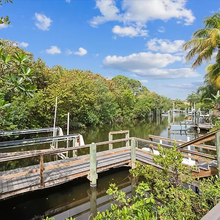 Luxury Modern Waterfront House In Best Location! King Bed Suite & Close To Beach West Palm Beach Exterior photo
